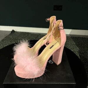 Fashion Nova Pink Feathered Heels